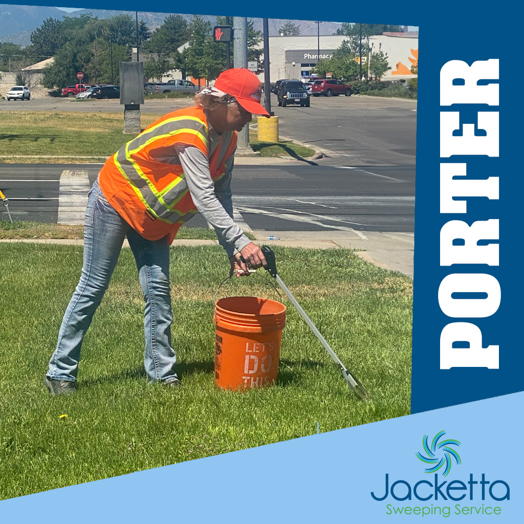 Day Porter Services: Maintaining Cleanliness